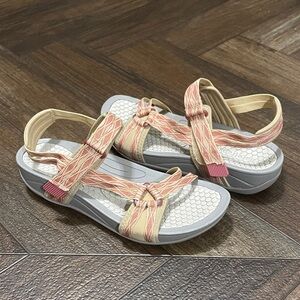 Baretraps Women’s Sport Sandals 7.5 Outdoor Water Shoes Pink/Tan Active Comfort